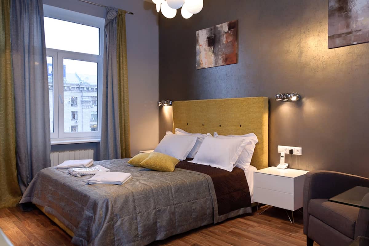 Design Studio, City View | Iron/ironing board, free WiFi, bed sheets