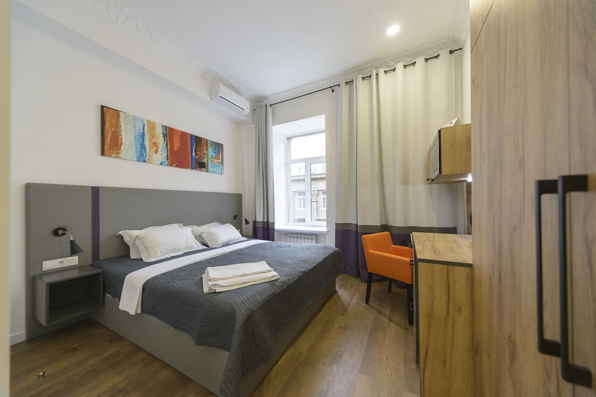 Design Studio | Iron/ironing board, free WiFi, bed sheets