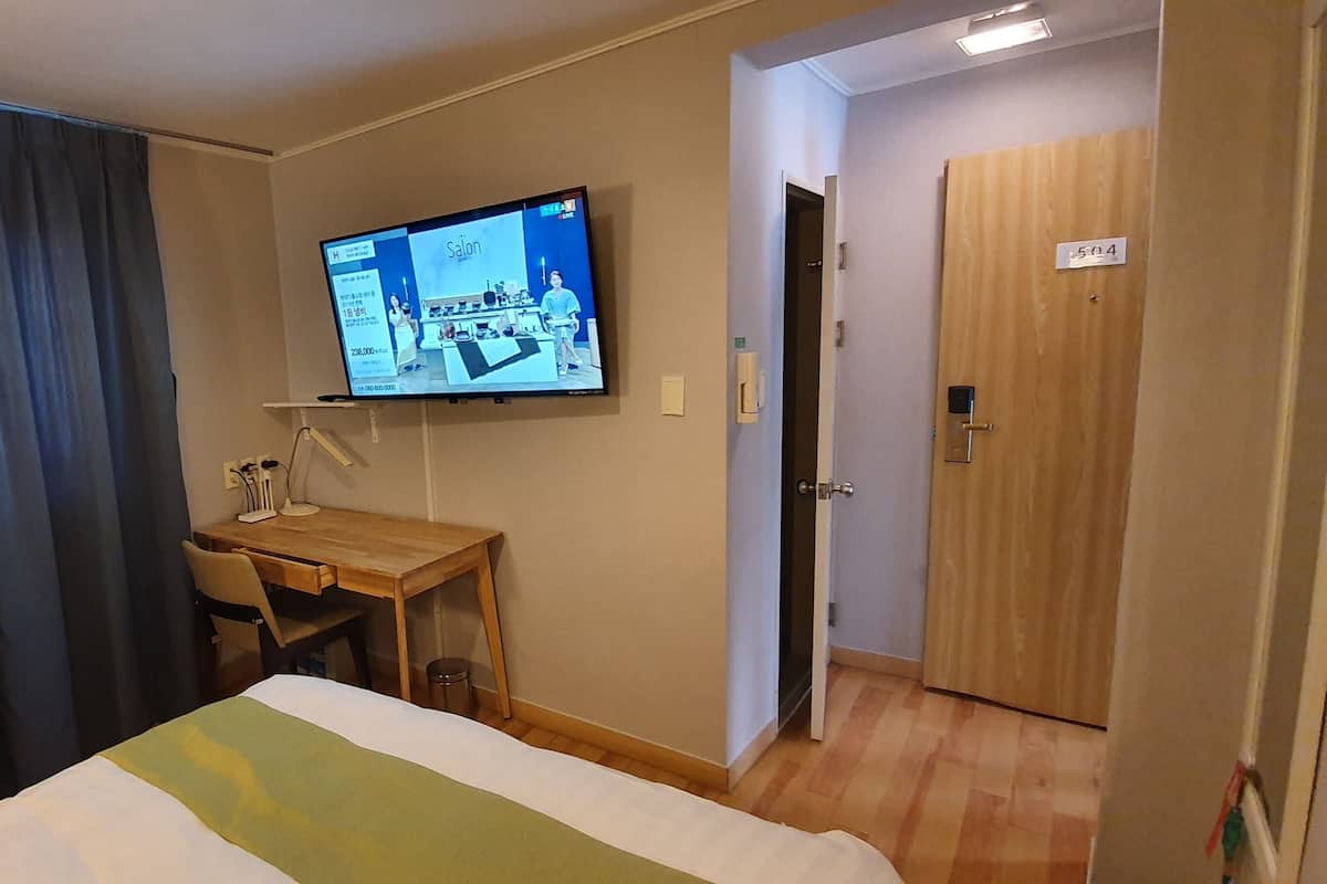 Quarto casal | Quartos à prova de som, Wi-Fi de cortesia, roupa de cama