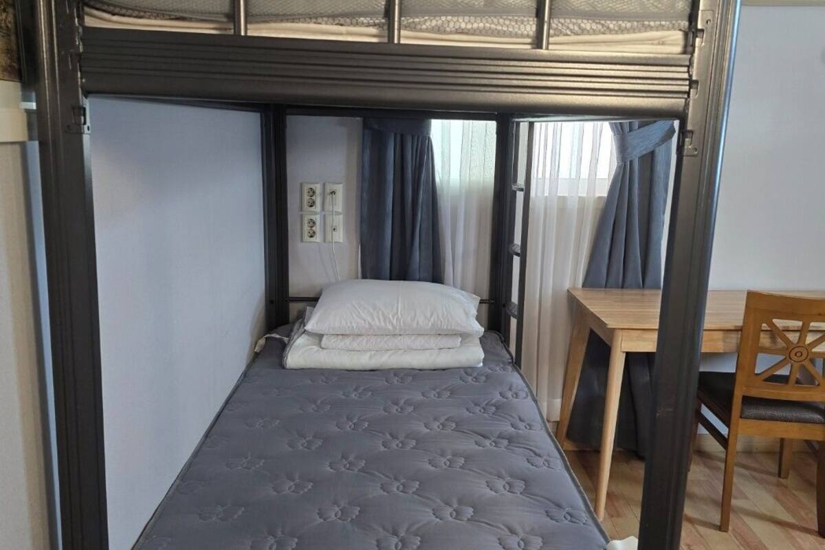 standard shared dormitory, 1 bedroom | 1 bedroom, soundproofing, free wifi, bed sheets