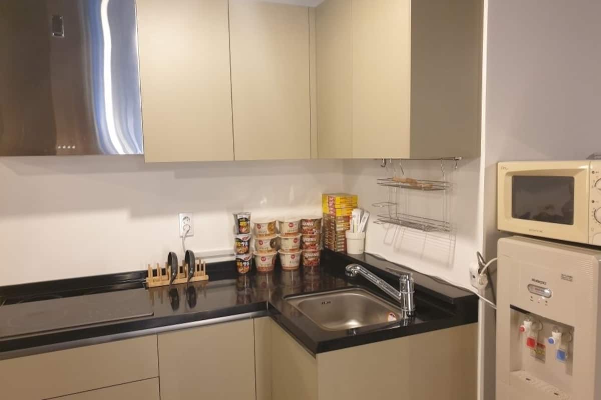 fridge, electric kettle