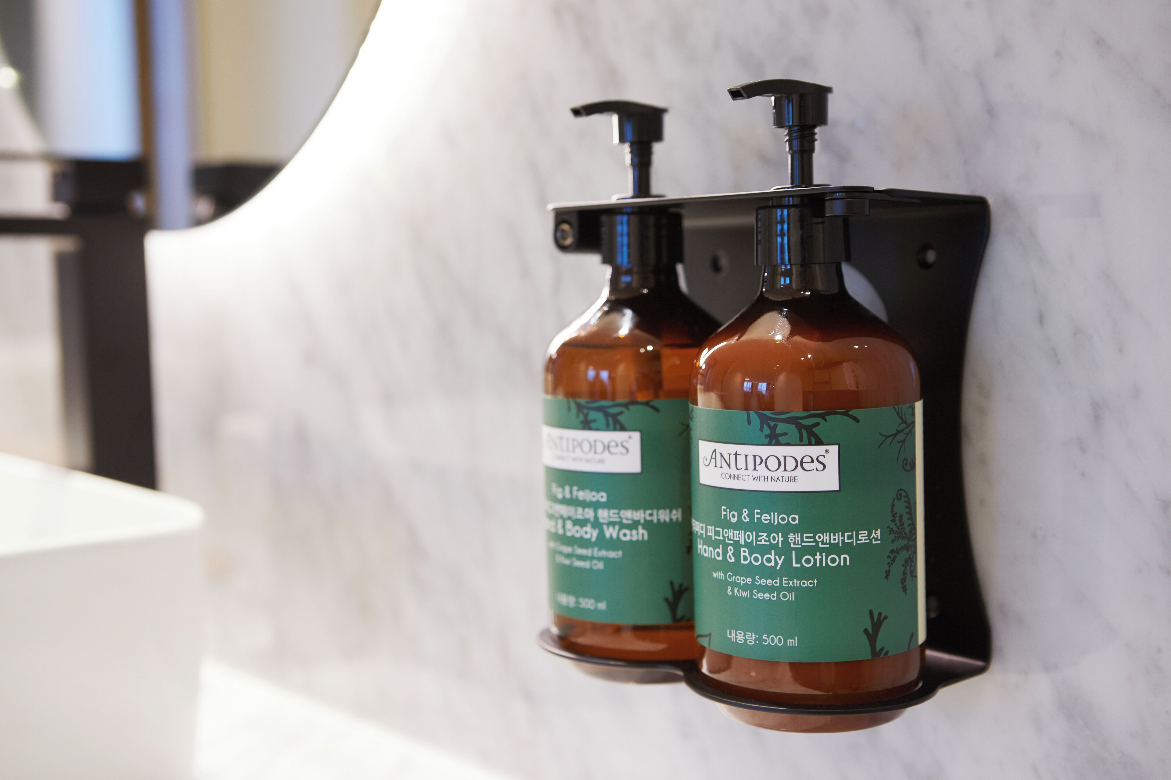 1 bedroom, free minibar, in-room safe, blackout curtains