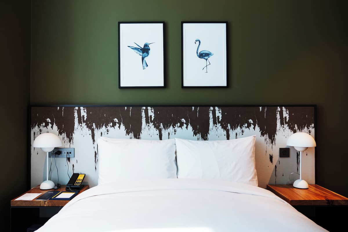 1 bedroom, free minibar, in-room safe, blackout drapes