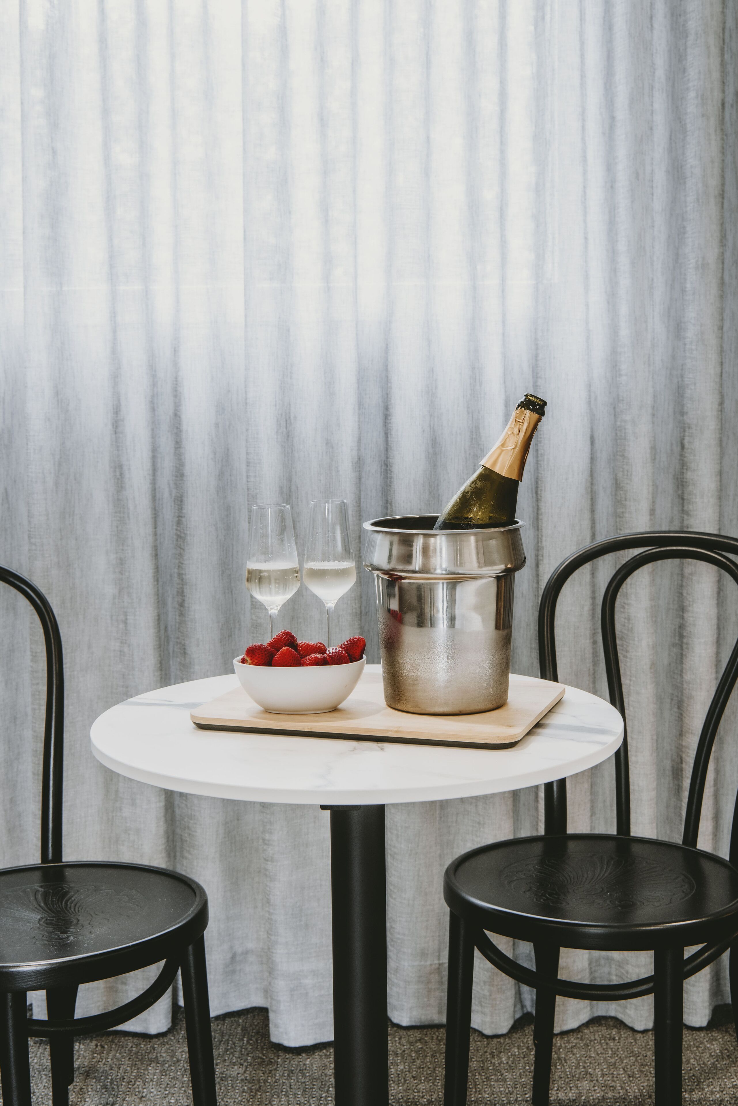 deluxe room | desk, laptop workspace, iron/ironing board, free wifi