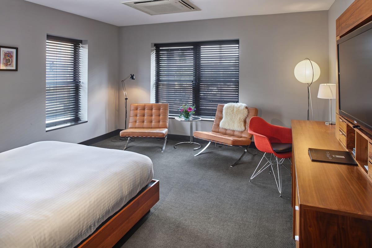 Premium bedding, down duvets, free minibar, individually decorated
