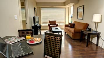 40-inch TV with cable channels