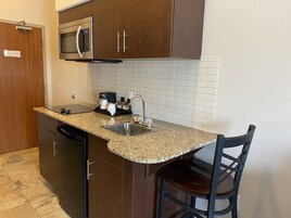 Efficiency, Room, 2 Queen Beds, Non Smoking | Private kitchenette | Fridge, microwave, coffee/tea maker