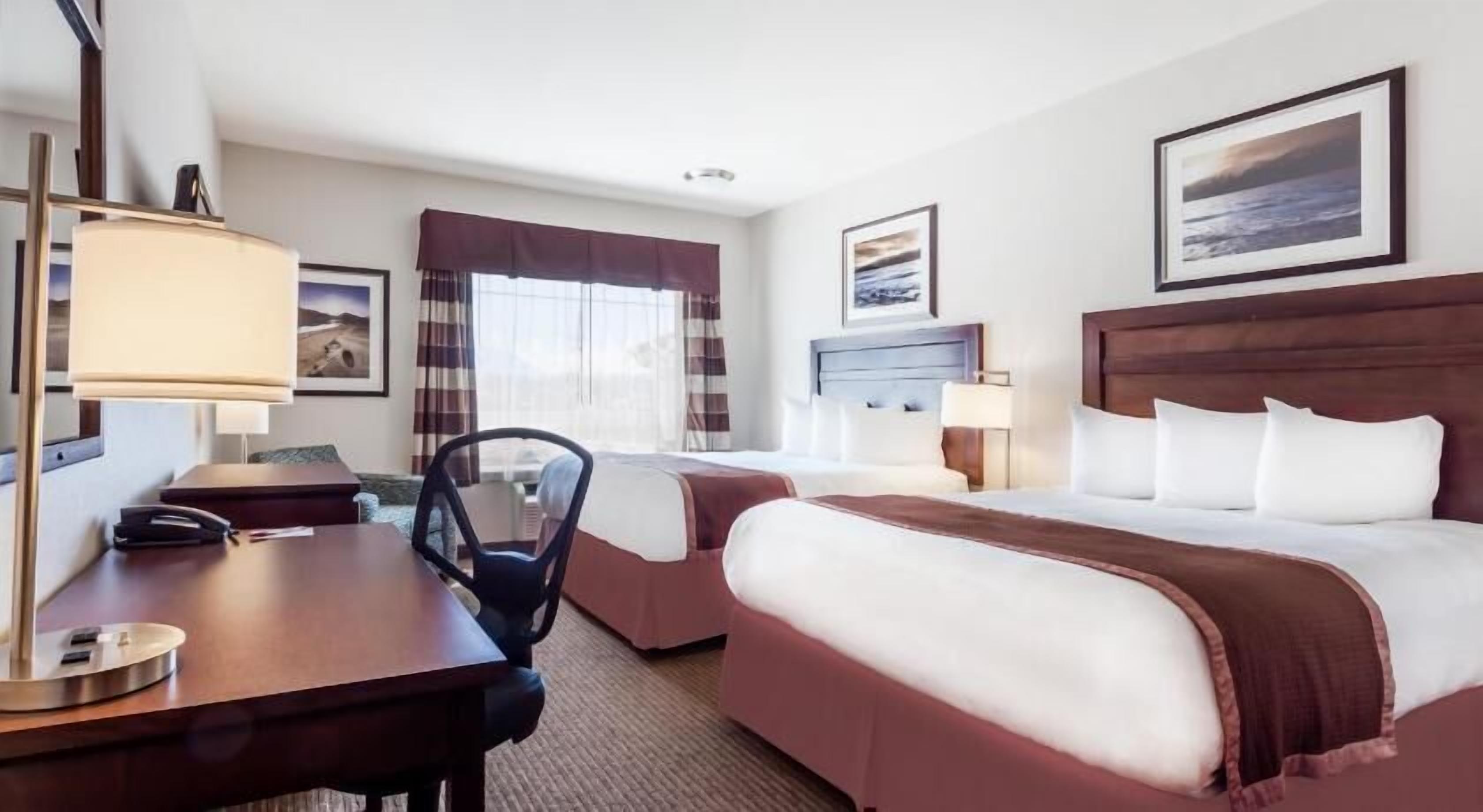 Desk, blackout drapes, iron/ironing board, free WiFi