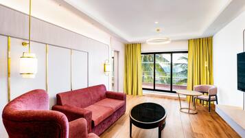 Premium Suite Room | Living area | LED TV