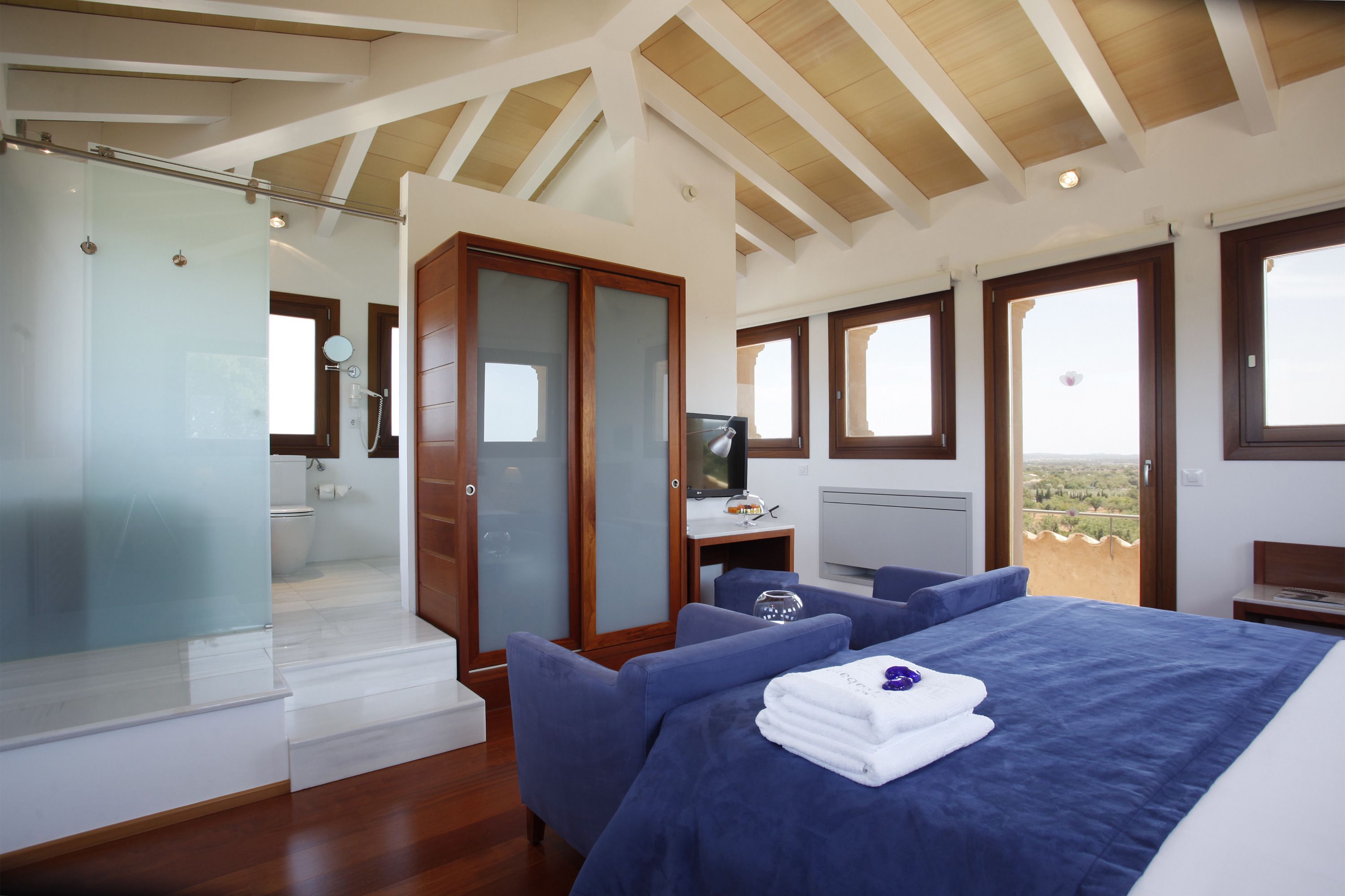 Junior Suite | Bar mini, peti besi dalam bilik, dihias secara berasingan 