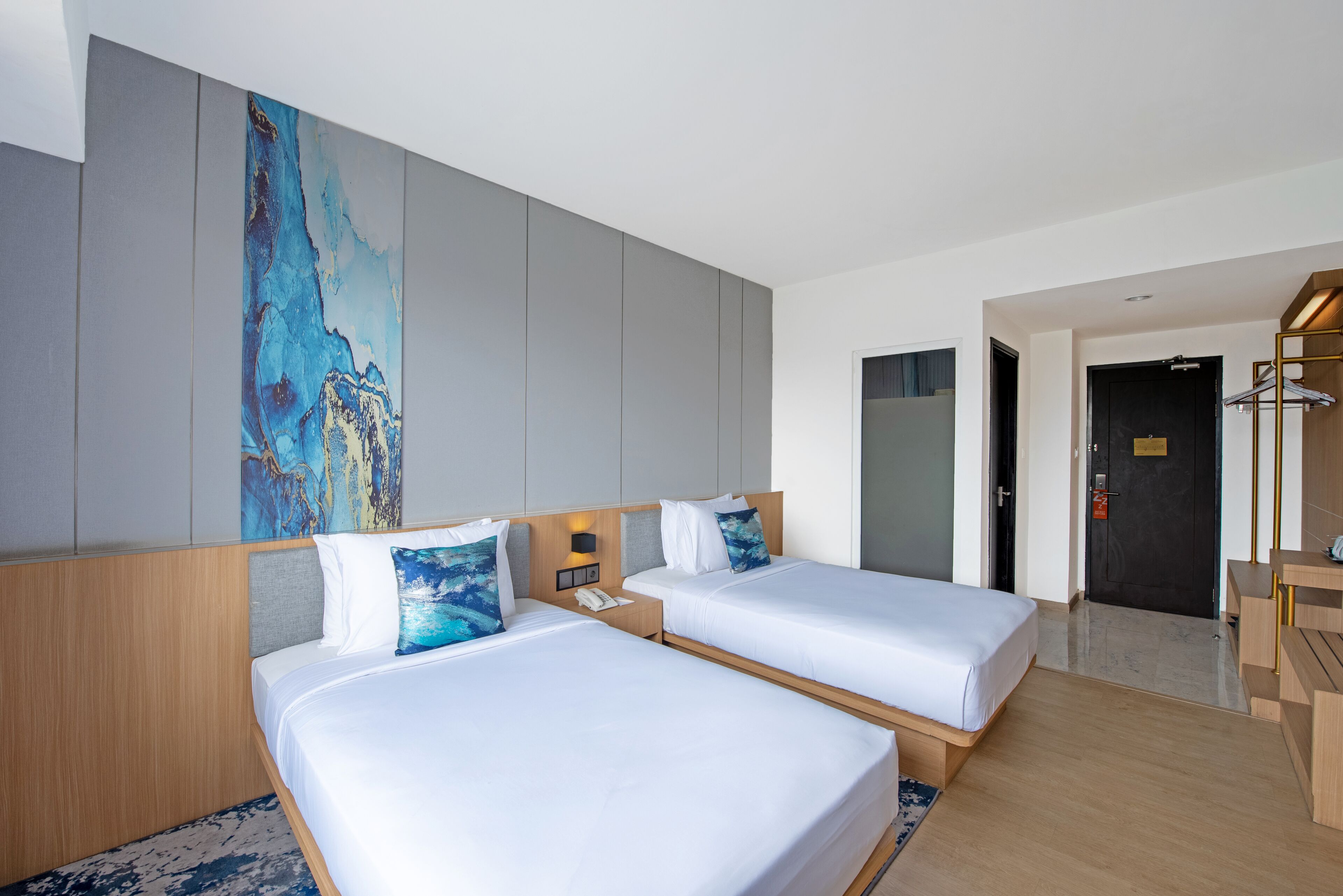 1 bedroom, in-room safe, desk, free cots/infant beds