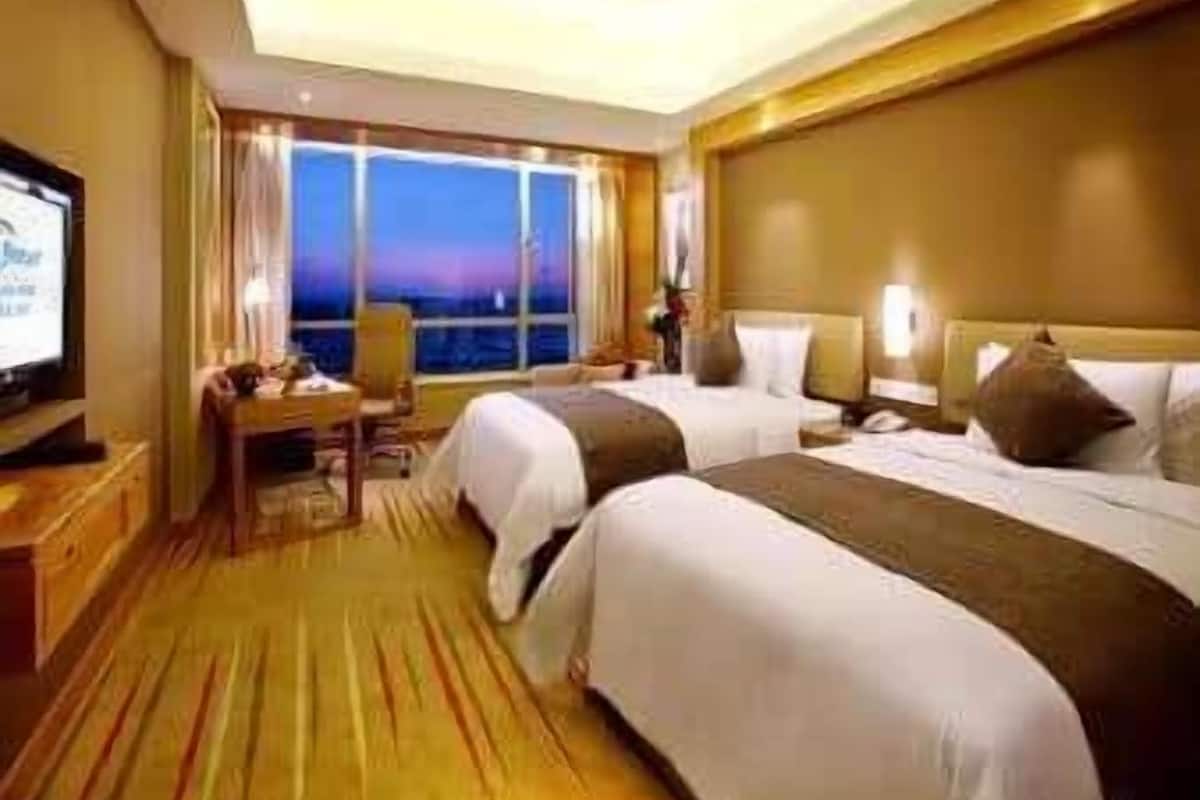 in-room safe, desk, blackout curtains, soundproofing