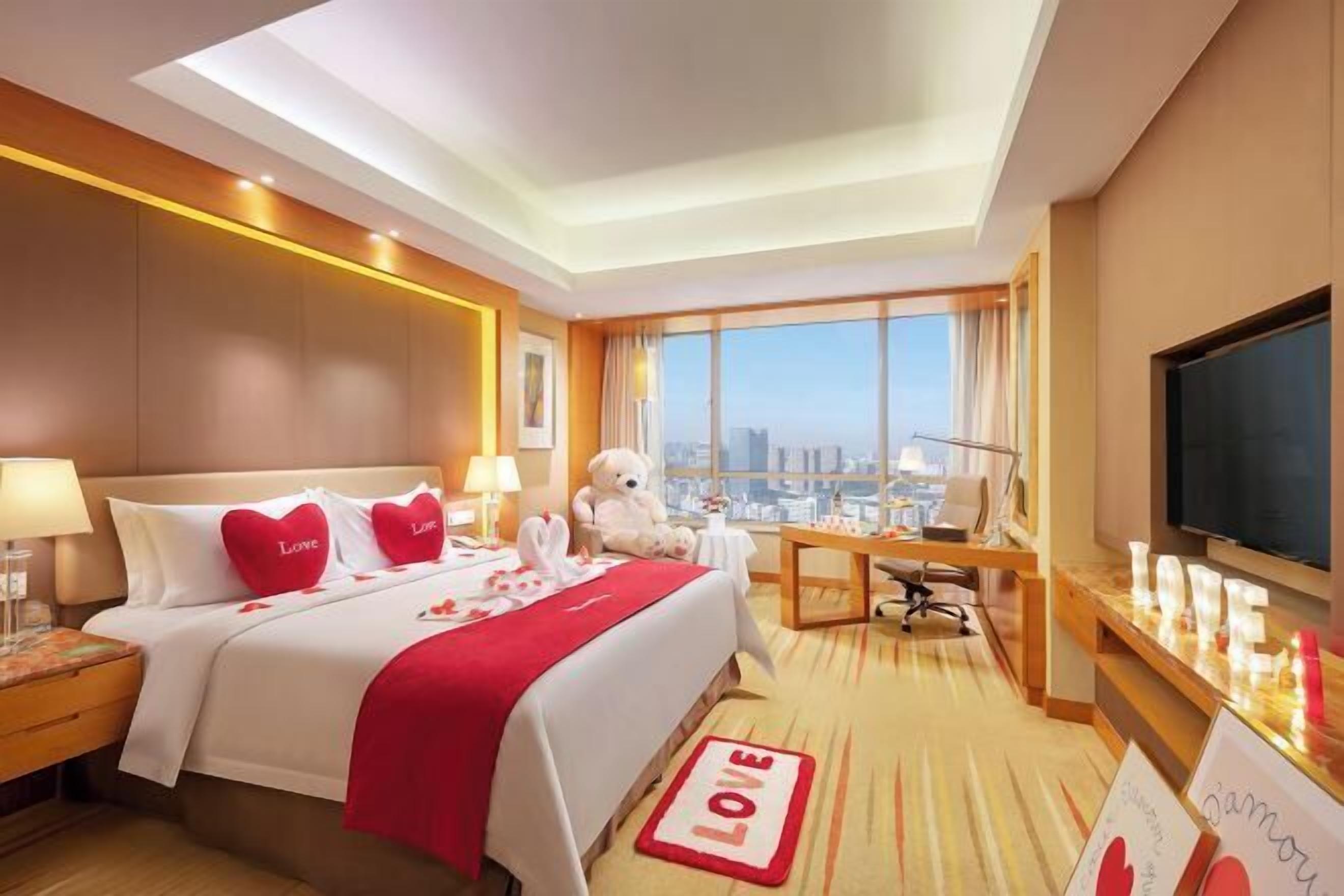 In-room safe, desk, blackout drapes, soundproofing