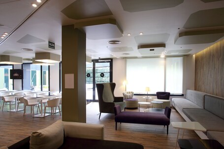 Room Mate Pau, Barcelona - view 2