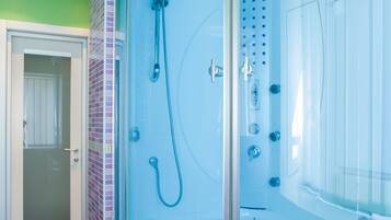 Superior Apartment (One Bedroom, Chervonoarmiiska Street) | Bathroom shower