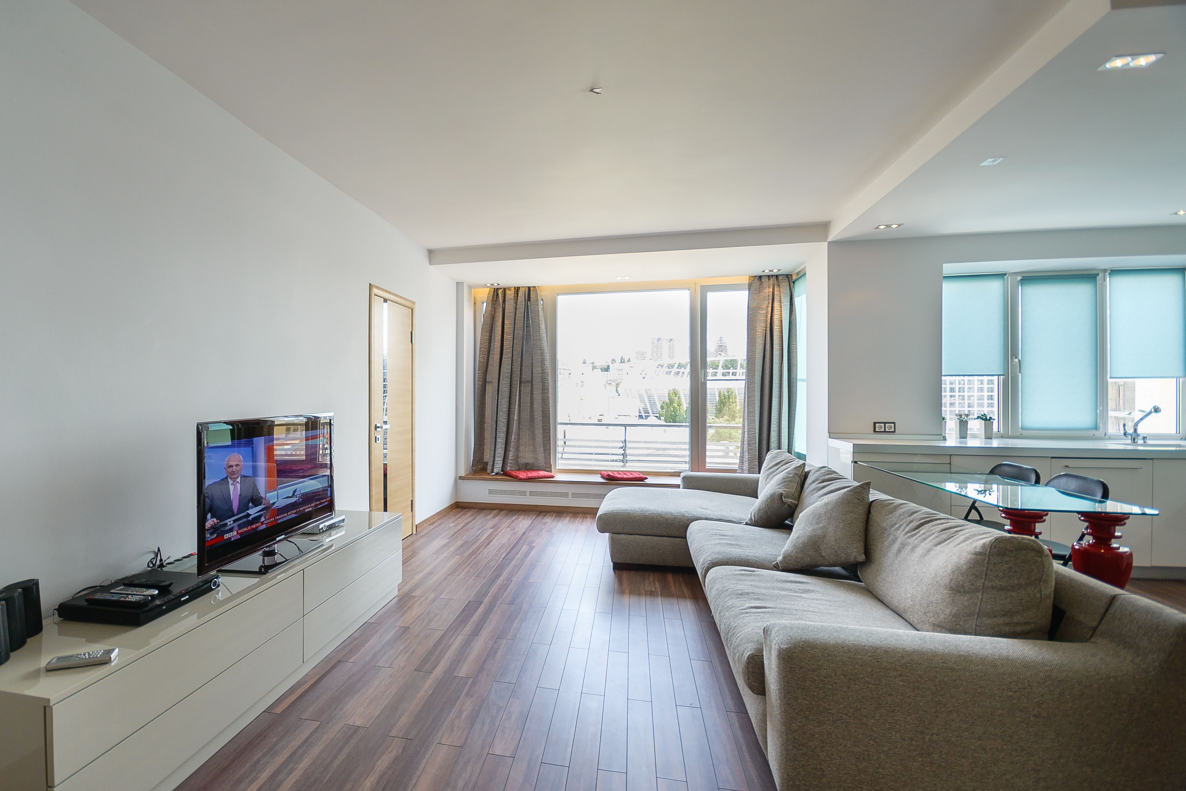 Apartemen, 2 kamar tidur, balkon | Area keluarga | TV