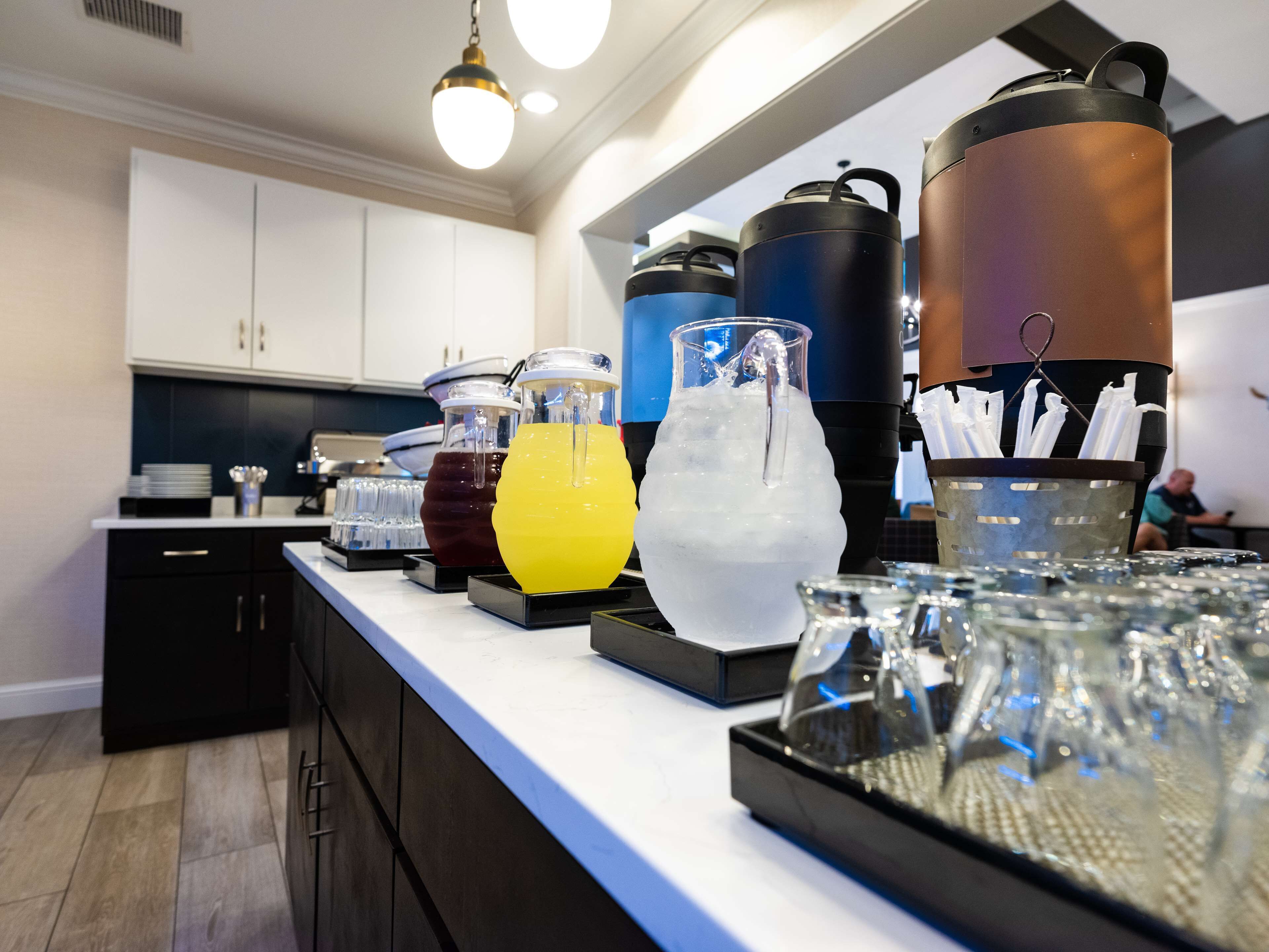 free daily cooked-to-order breakfast