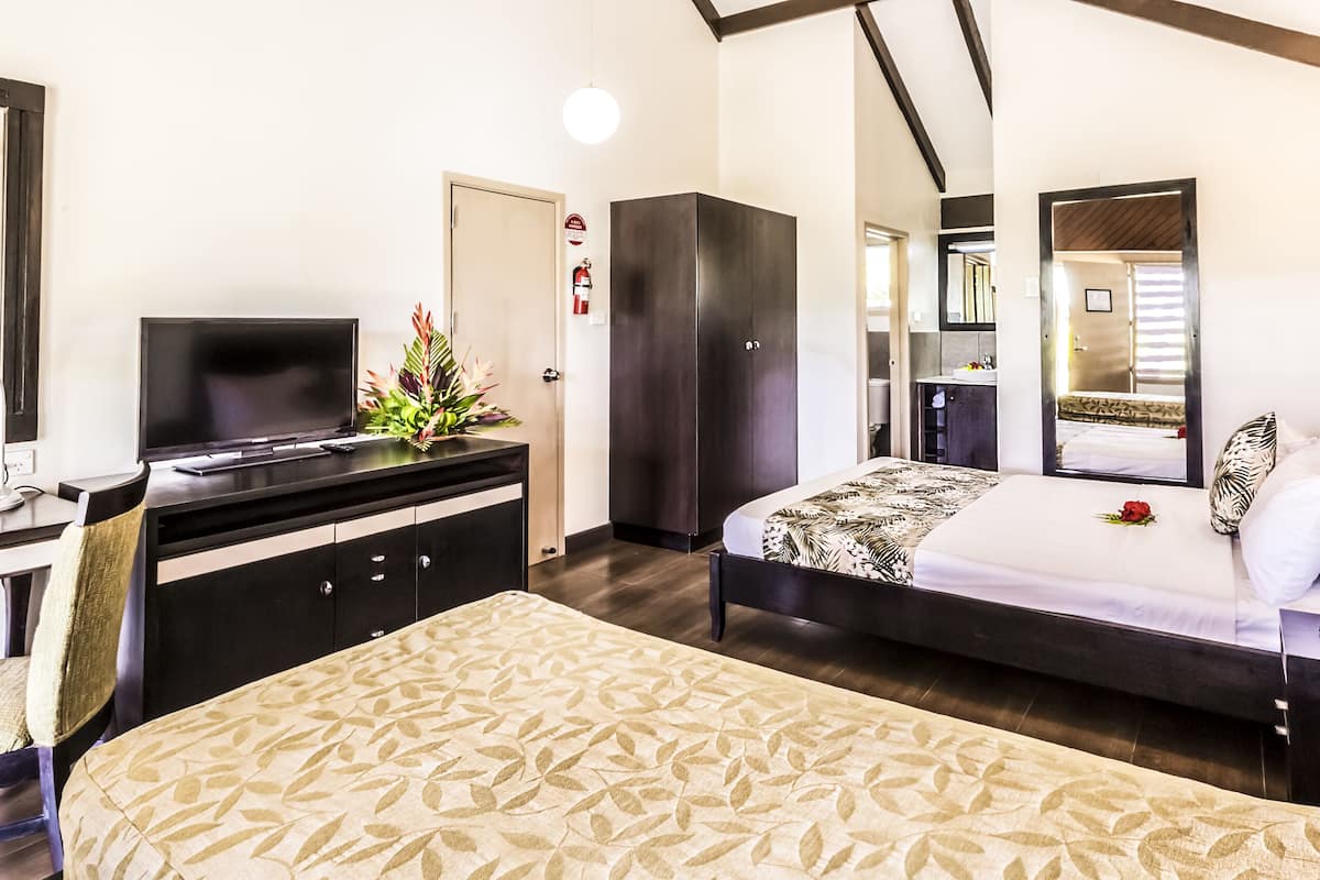 1 bedroom, in-room safe, desk, iron/ironing board