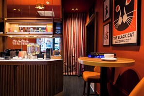Snack bar