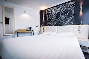 Superior Double Room | Premium bedding, in-room safe, individually decorated, desk