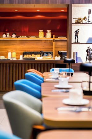 Daily buffet breakfast (EUR 14 per person)