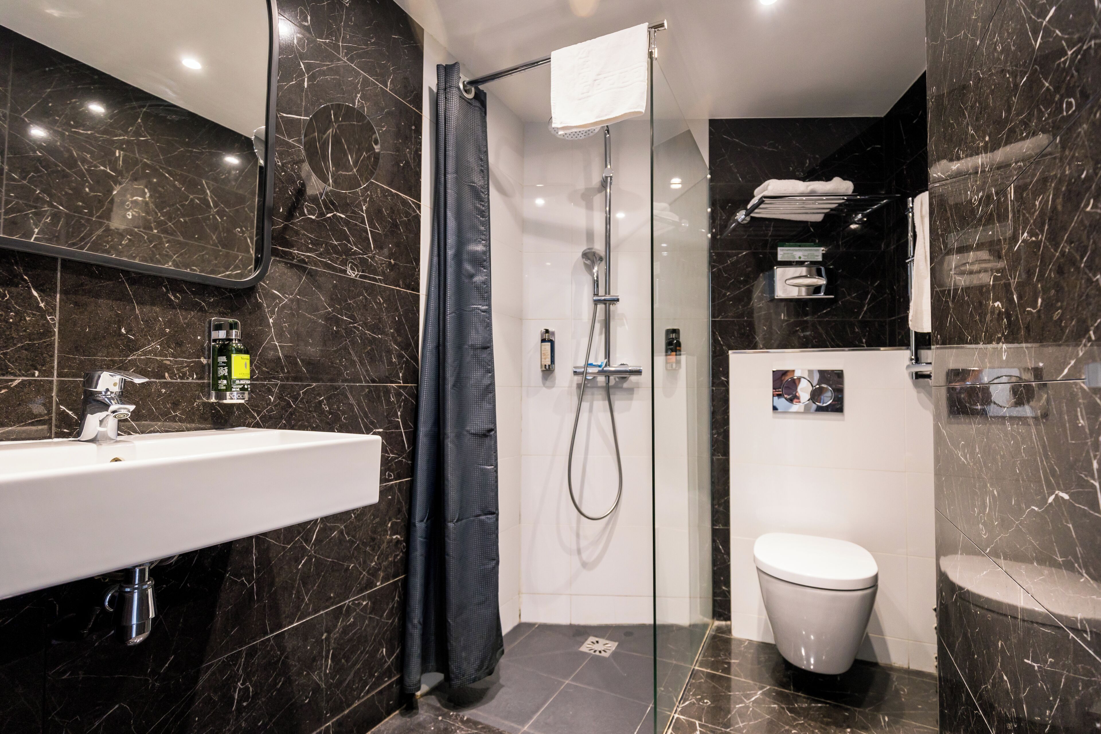 Photo - Hôtel Montparnasse Saint Germain