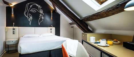 Premium bedding, in-room safe, individually decorated, desk