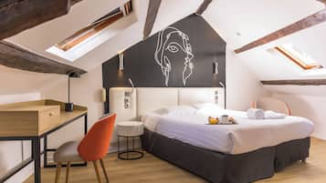 Quadruple Room | Premium bedding, in-room safe, desk, blackout drapes