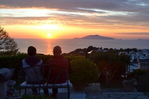 View from property - B&B Il Tramonto (Anacapri)