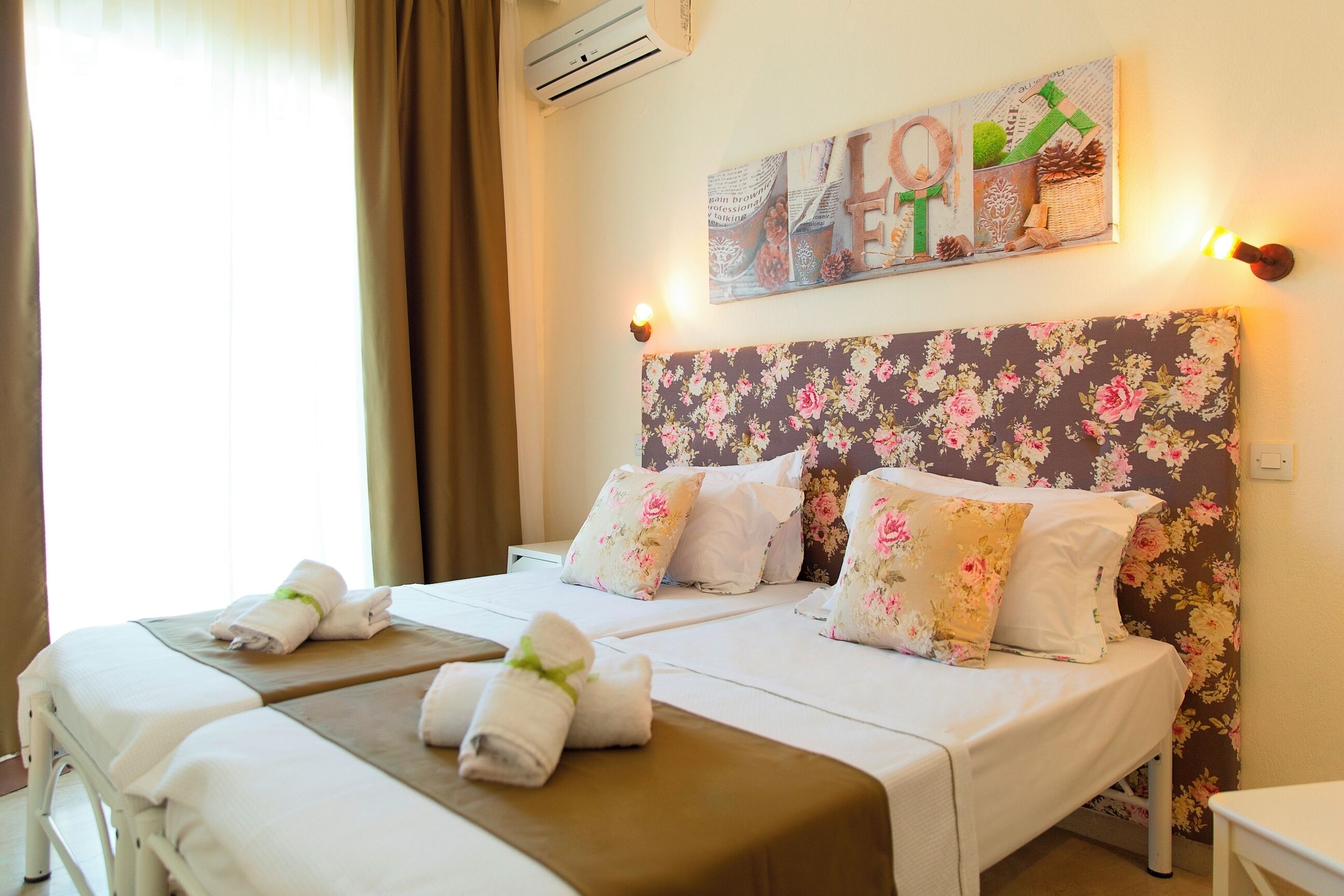 Photo - Aurora Beach Hotel