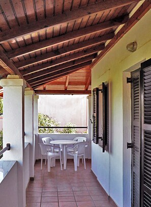 Apartment, 2 Bedrooms | Terrace/patio