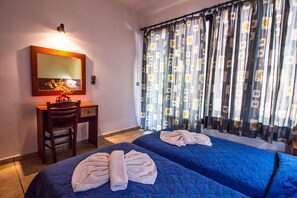 Appartement, 2 chambres | Bureau