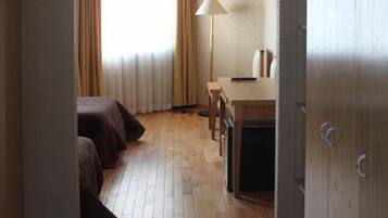 Minibar, in-room safe, desk, free cribs/infant beds