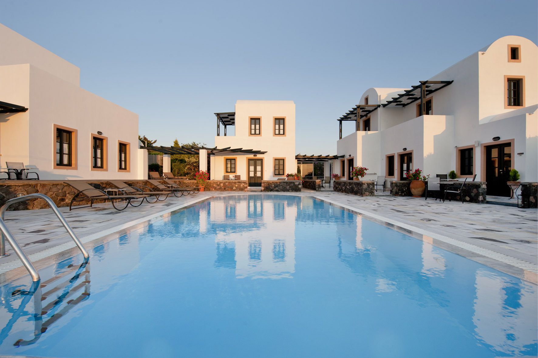 Photo - Anthonas Apartments