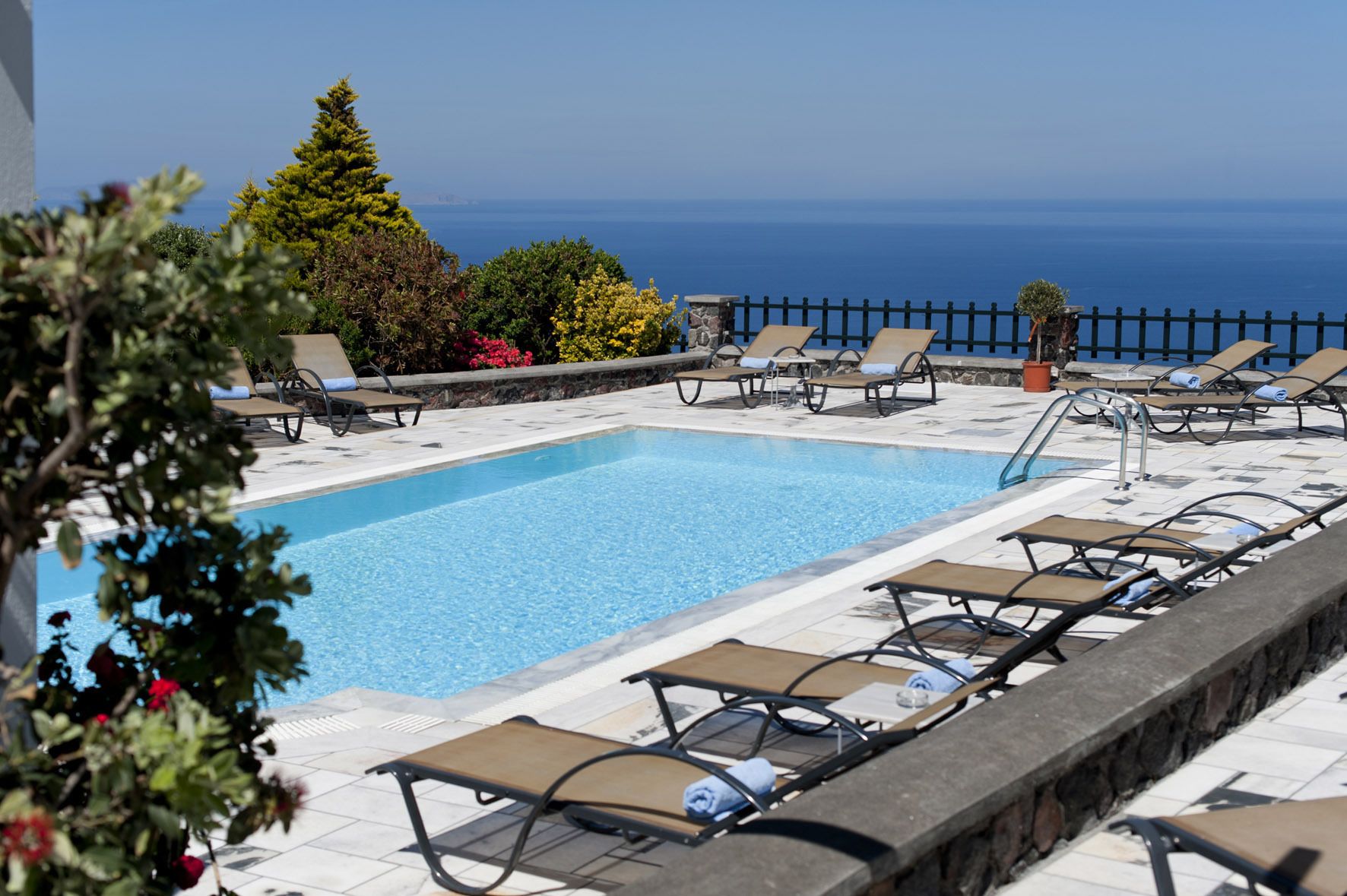 Photo - Anthonas Apartments