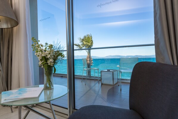 Habitación doble Deluxe, vista al mar | Vista del balcón