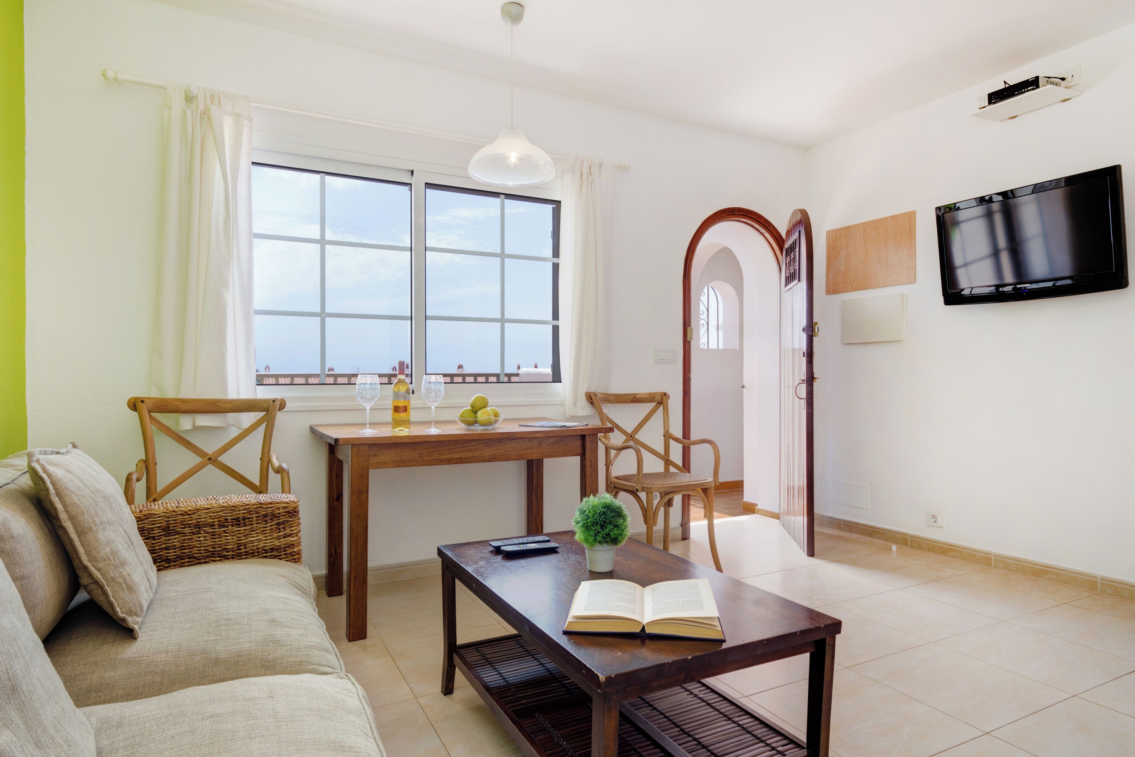 2 bedrooms, in-room safe, iron/ironing board, cots/infant beds