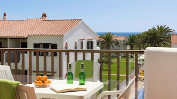 2 slaapkamers, een kluis op de kamer, een strijkplank/strijkijzer