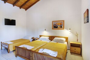 In-room safe, free cribs/infant beds, free WiFi, bed sheets
