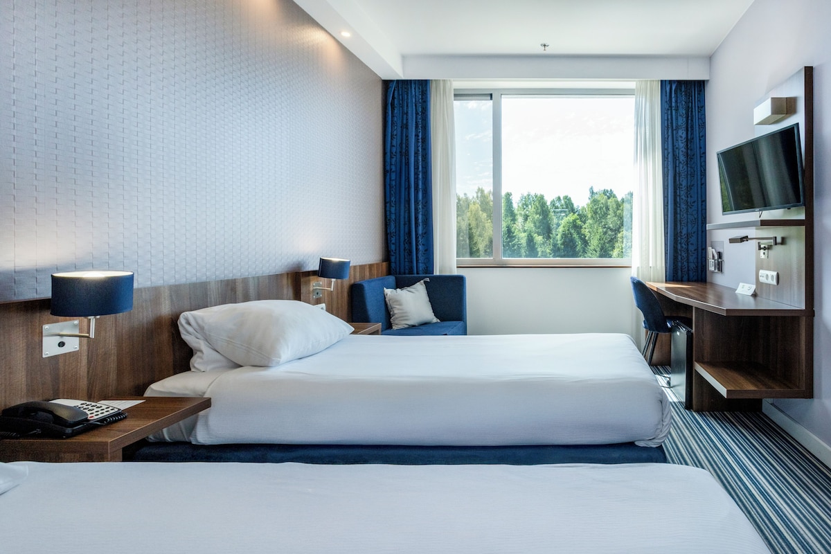 Family Studio, 2 Double Beds, Connecting Rooms | Memory foam beds, desk, soundproofing, WiFi (free)