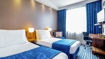 Memory foam beds, desk, soundproofing, free WiFi