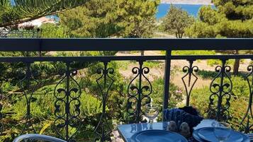 Pillow-top beds, in-room safe, desk, laptop workspace