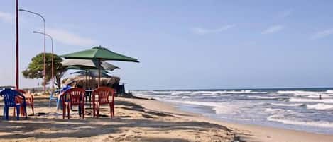 Parasols, een strandbar