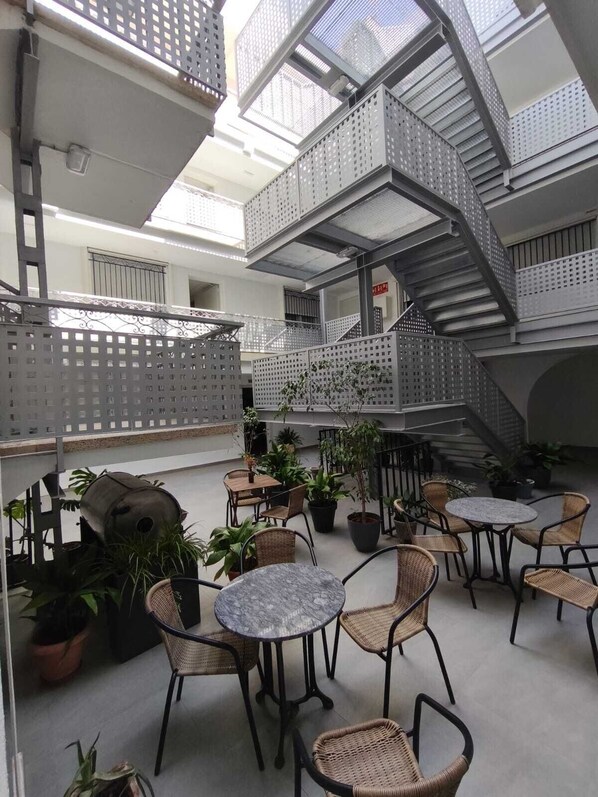 Courtyard - Hotel Blasón Junior (Peniscola)