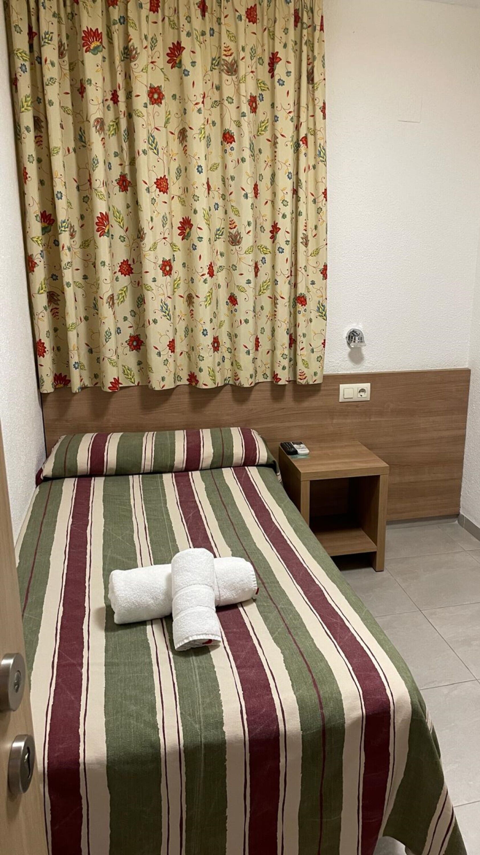 Single Room | Wi-Fi de cortesia, roupa de cama