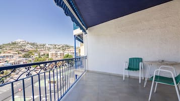 Quadruple Room (for 4 people) | Free WiFi, bed sheets