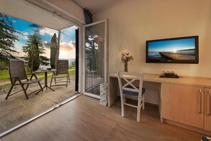 Escriptori, habitacions insonoritzades, wifi gratuïta i roba de llit 
