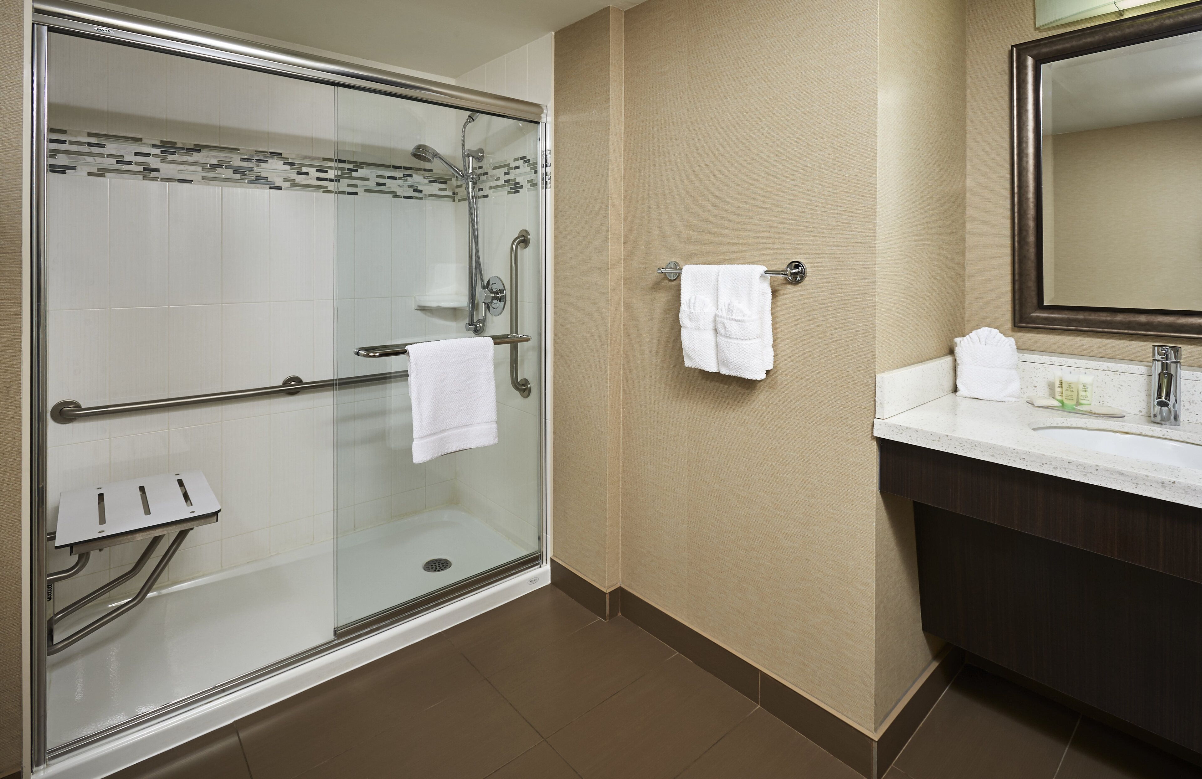 Photo - Staybridge Suites Hamilton Downtown by IHG