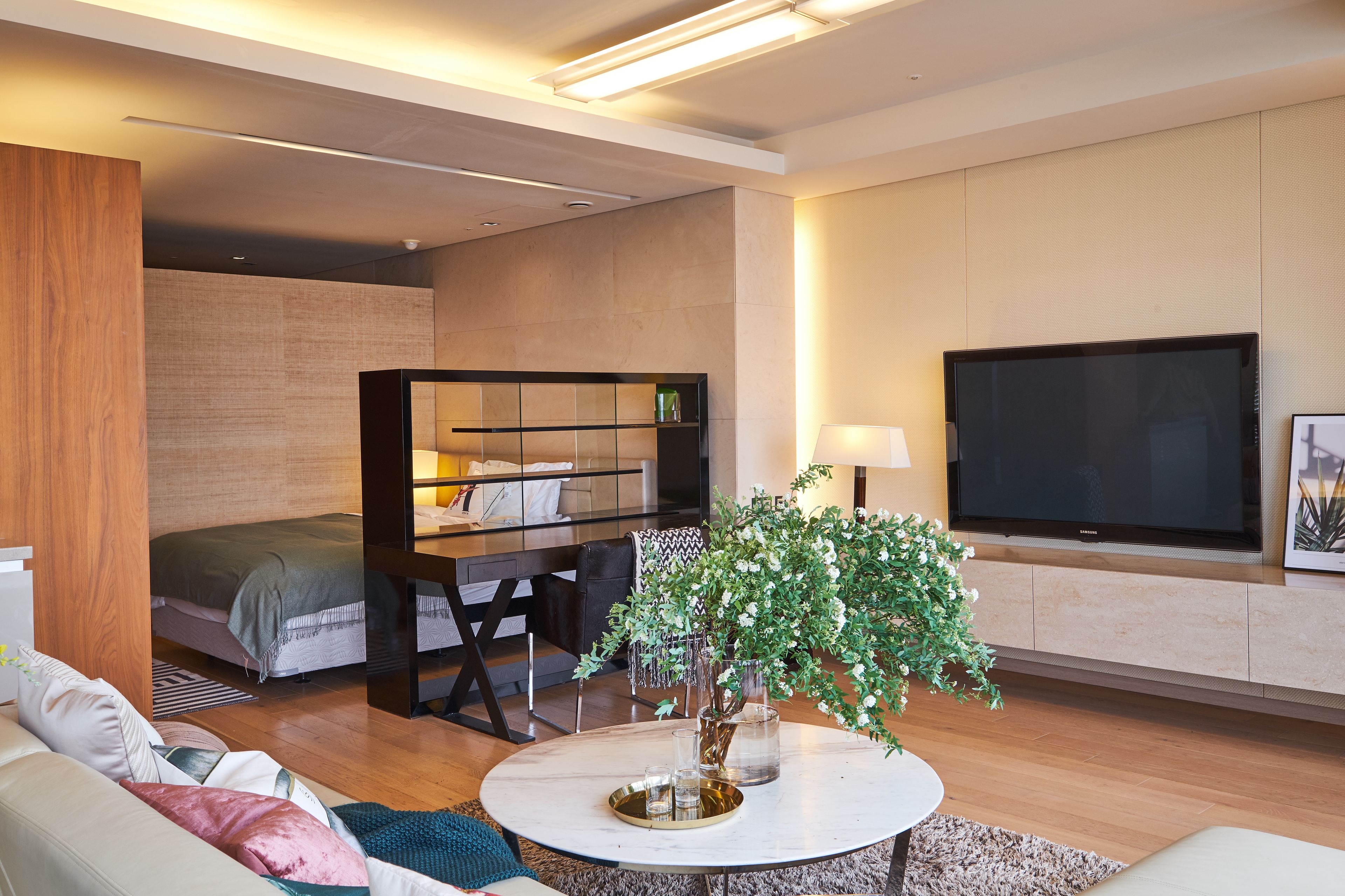 superior suite (1 person) | egyptian cotton sheets, premium bedding, memory-foam beds, in-room safe