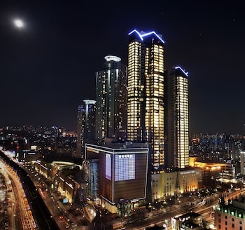 The Classic 500 Pentaz Executive Residence